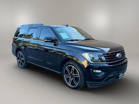Used 2020 Ford Expedition Limited w/ Equipment Group 303A RWD image 2