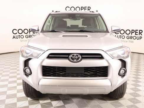 Used 2023 Toyota 4Runner TRD Off-Road Premium w/ Moonroof Package AWD/4WD image 11