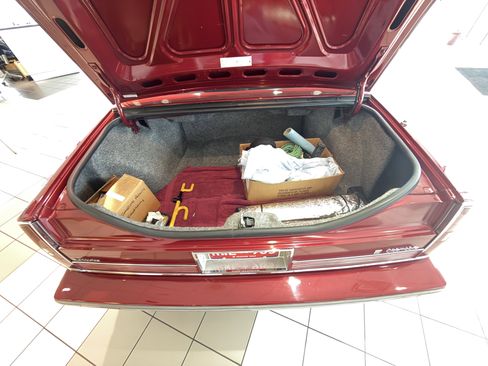 Used 1989 Oldsmobile Ninety-Eight Regency Brougham FWD image 20