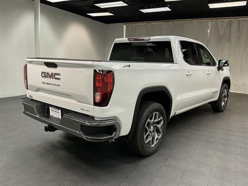 New 2026 GMC Sierra 1500 SLE w/ Preferred Package AWD/4WD image 5