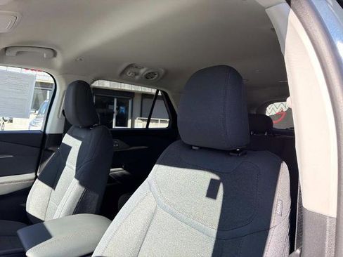 Certified 2025 Ford Explorer Active RWD image 19