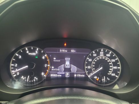 Used 2019 INFINITI QX50 Luxe w/ Navigation Package AWD/4WD image 29
