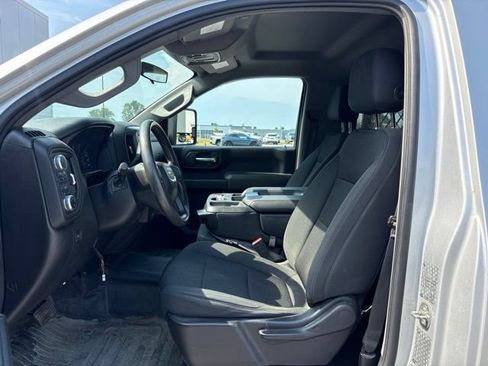 Used 2021 GMC Sierra 2500 4x4 Regular Cab w/ Convenience Package image 4