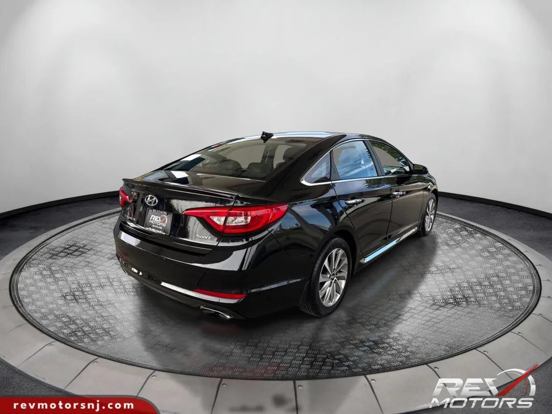 Used 2017 Hyundai Sonata Sport w/ Value Edition Package 02 FWD image 5