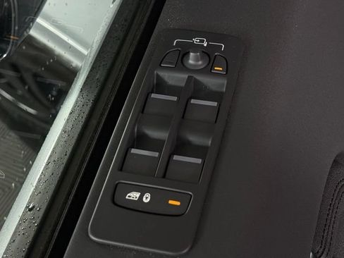 Certified 2025 Land Rover Discovery Sport S AWD/4WD image 29