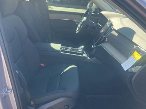 New 2026 Volvo XC90 B5 Plus w/ Protection Package image 28
