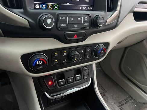 Used 2018 GMC Terrain Denali w/ Advanced Safety Package image 28