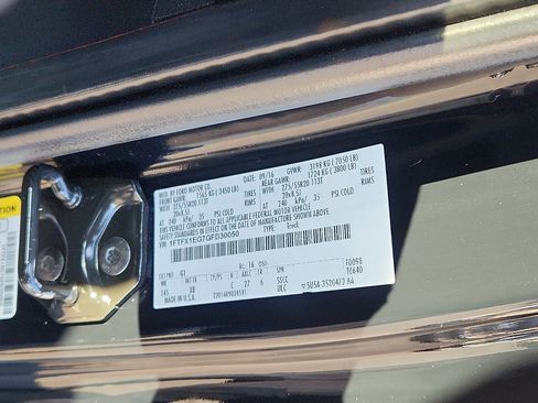 Used 2016 Ford F150 XLT w/ Equipment Group 302A Luxury image 28