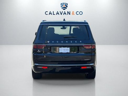 Used 2024 Jeep Wagoneer Series III AWD/4WD image 6