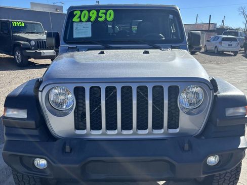 Used 2020 Jeep Gladiator Sport w/ Quick Order Package 24S image 3