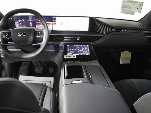 New 2026 INFINITI QX80 4WD image 16