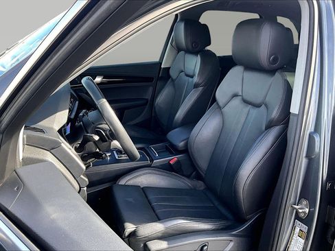 Used 2018 Audi Q5 2.0T Premium Plus w/ Premium Plus Package image 26