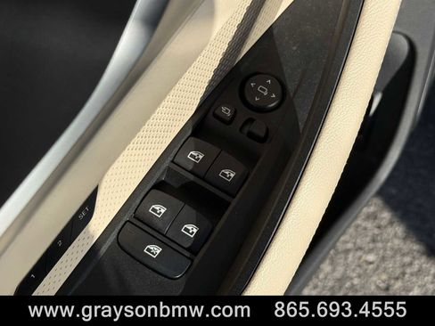 Used 2023 BMW i4 eDrive35 w/ Premium Package image 12