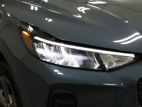 Used 2024 Ford Escape ST-Line image 12