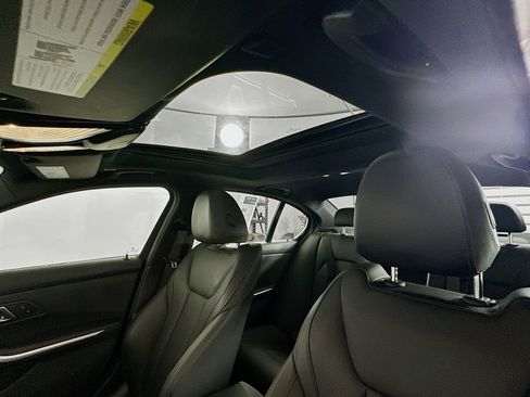 Used 2024 BMW 330i Sedan image 26