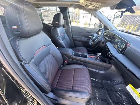 New 2026 Nissan Kicks SR w/ SR Premium Package image 24