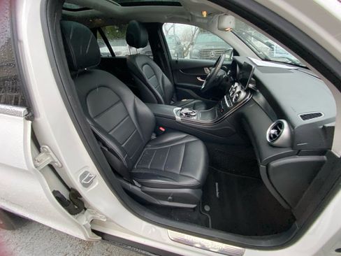 Certified 2016 Mercedes-Benz GLC 300 4MATIC image 28