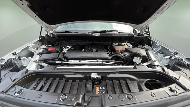 Used 2025 Chevrolet Silverado 1500 Custom RWD image 31