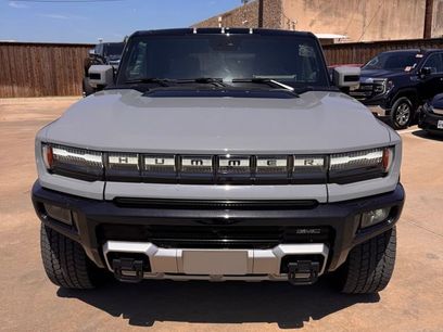 Used 2025 GMC Hummer EV 2X w/ LPO, Dark Essentials Package
