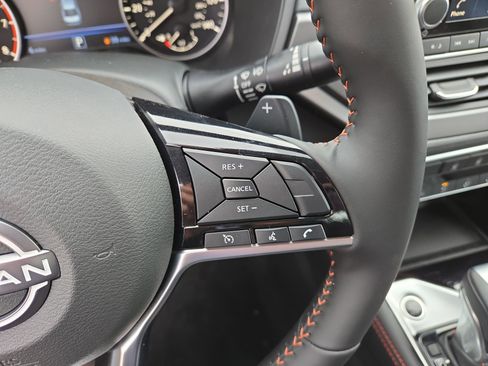 New 2025 Nissan Altima 2.5 SR image 19