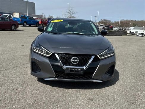 Used 2023 Nissan Maxima SL image 10
