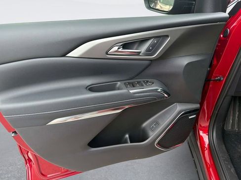 New 2026 Chevrolet Traverse LT w/ Enhanced Driving Package image 19