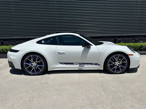 Certified 2026 Porsche 911 Carrera T RWD image 10