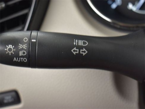 Used 2019 Nissan Rogue Sport SV image 27