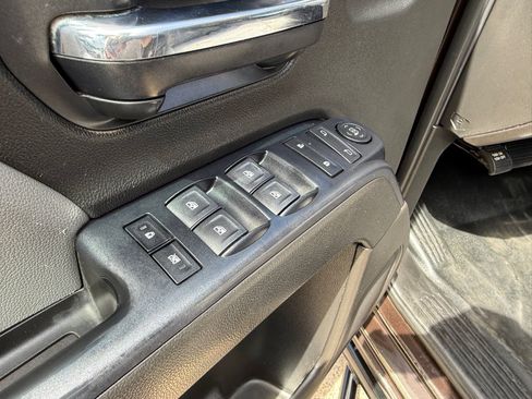 Used 2019 Chevrolet Silverado 2500 W/T AWD/4WD image 21