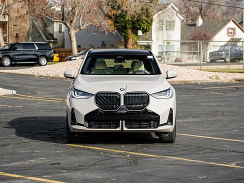 Used 2026 BMW X3 xDrive30 w/ Premium Package image 2