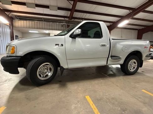 Used 1999 Ford F150 2WD Regular Cab image 4