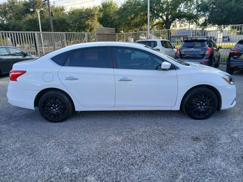 Used 2019 Nissan Sentra S FWD image 8