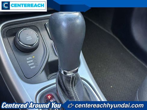Used 2021 Jeep Compass Latitude AWD/4WD image 29