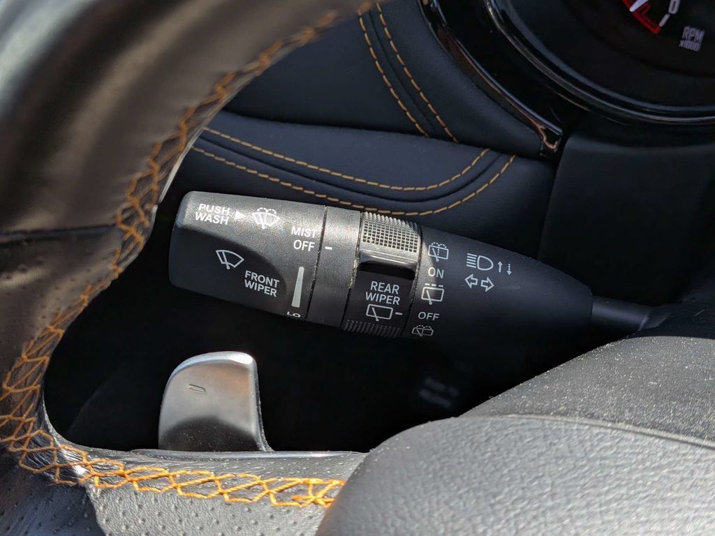 Used 2023 Dodge Durango R/T RWD image 25