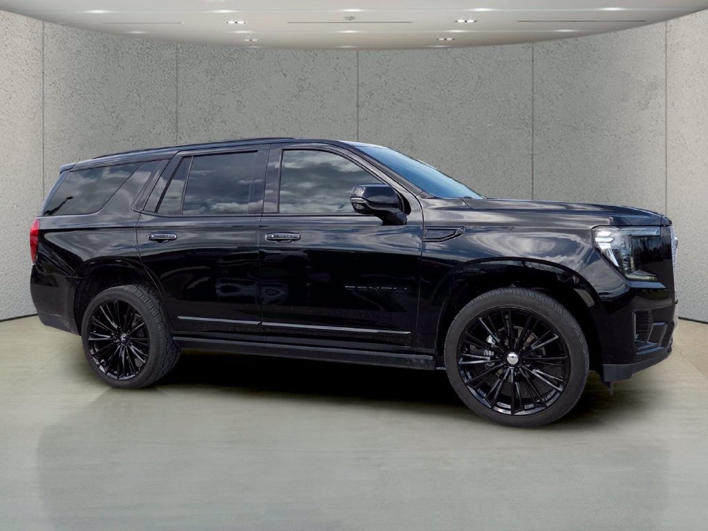 Used 2022 GMC Yukon Denali AWD/4WD image 3