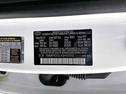 Used 2025 Hyundai Santa Fe Limited AWD/4WD image 44