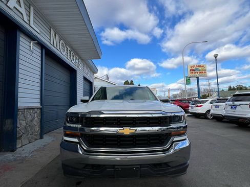 Used 2018 Chevrolet Silverado 1500 LT image 3