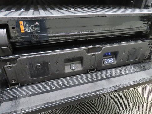 Used 2022 GMC Sierra 1500 AT4 w/ AT4 Premium Package image 46