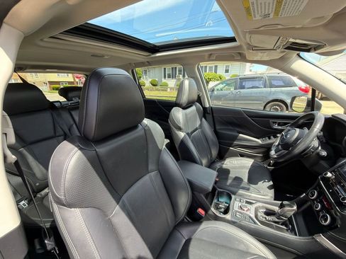 Used 2021 Subaru Forester Limited AWD/4WD image 31