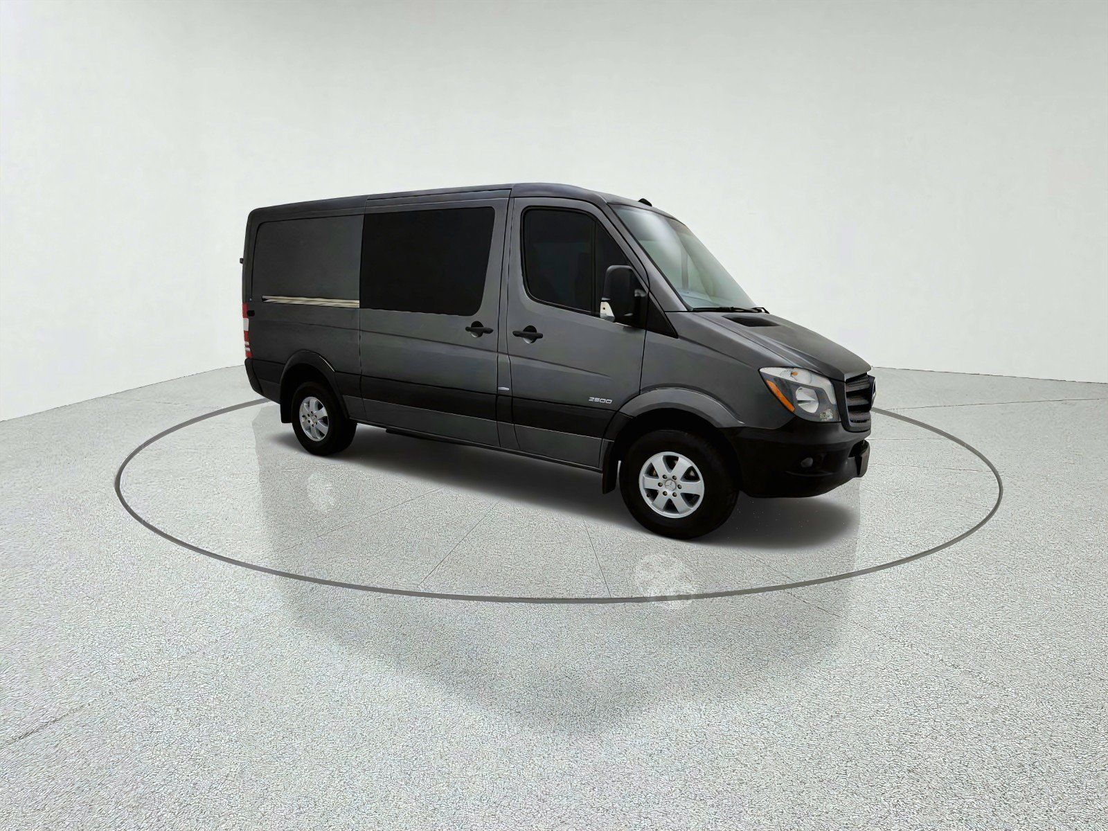 Used 2016 Mercedes-Benz Sprinter 2500 image 5