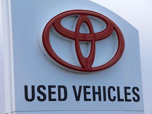 Used 2006 Aston Martin V8 Vantage Coupe image 13