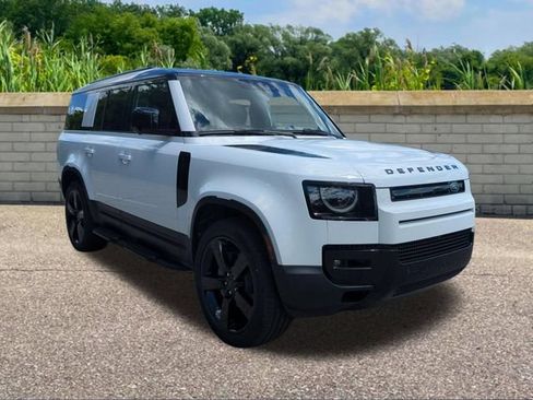 New 2026 Land Rover Defender 130 S AWD/4WD image 3