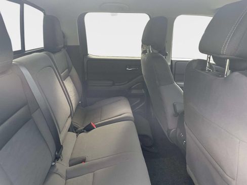 Used 2023 Nissan Frontier SV w/ SV Convenience Package AWD/4WD image 12