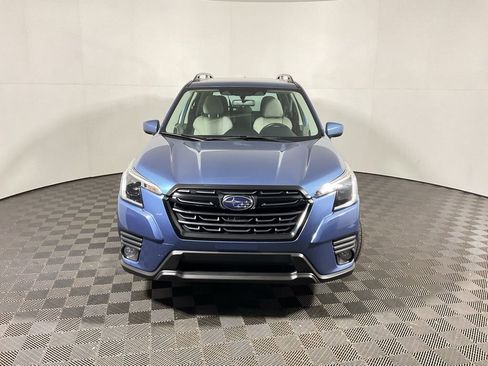 Used 2023 Subaru Forester Premium image 5