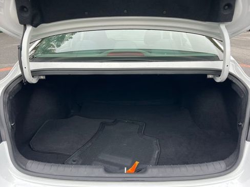 Used 2023 Hyundai Elantra SEL w/ Cargo Package image 28