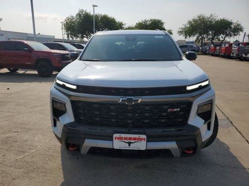 New 2026 Chevrolet Traverse Z71 w/ Enhanced Driving Package AWD/4WD image 2