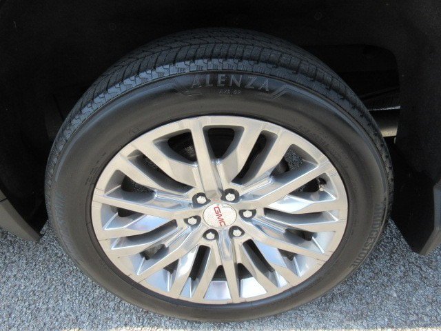 Used 2022 GMC Sierra 1500 Denali w/ Technology Package AWD/4WD image 11
