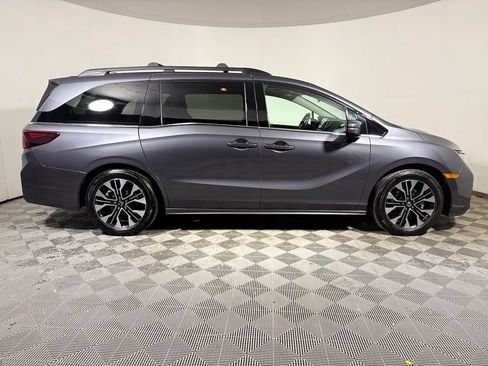 Used 2025 Honda Odyssey Elite image 8