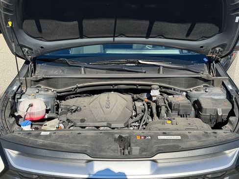 Used 2025 Kia Sportage LX image 31