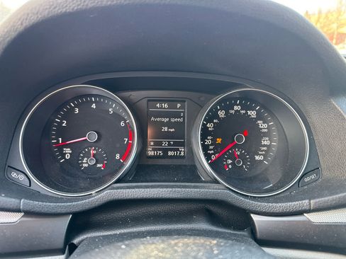 Used 2017 Volkswagen Passat 1.8T R-Line image 14